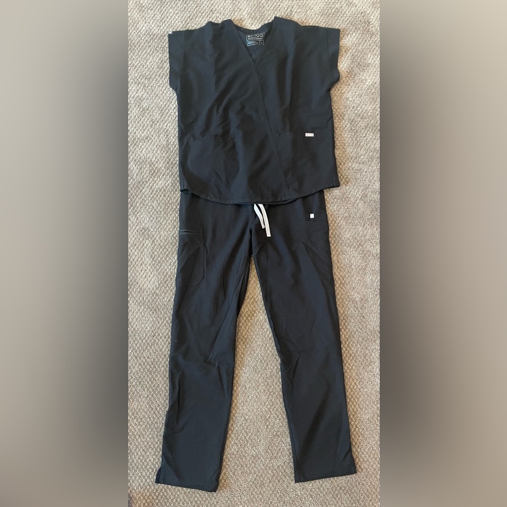 Figs Black Scrub Set Tall